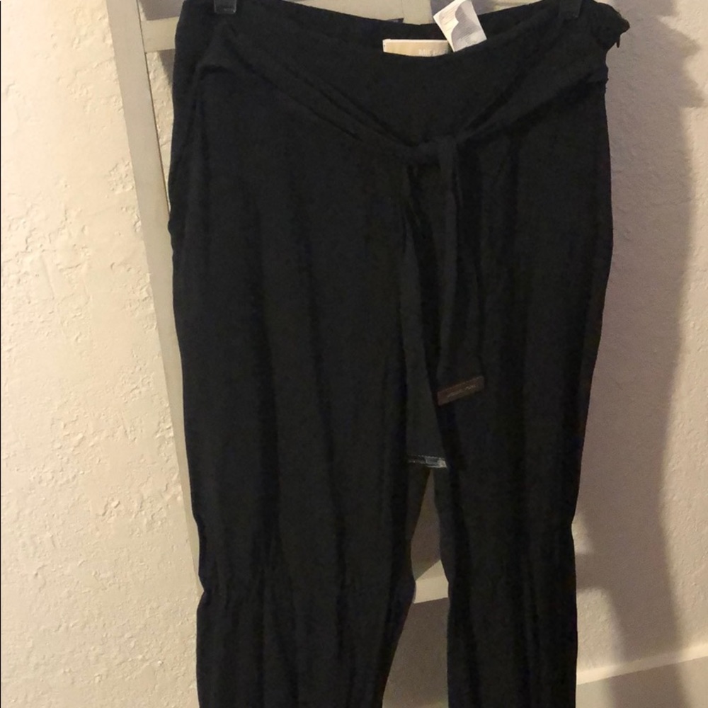 ❌sold❌Michael Kors wise leg pants, size 8
